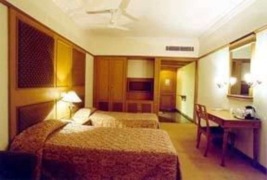 Quality Hotel D V Manor Vijayawāda Quarto foto